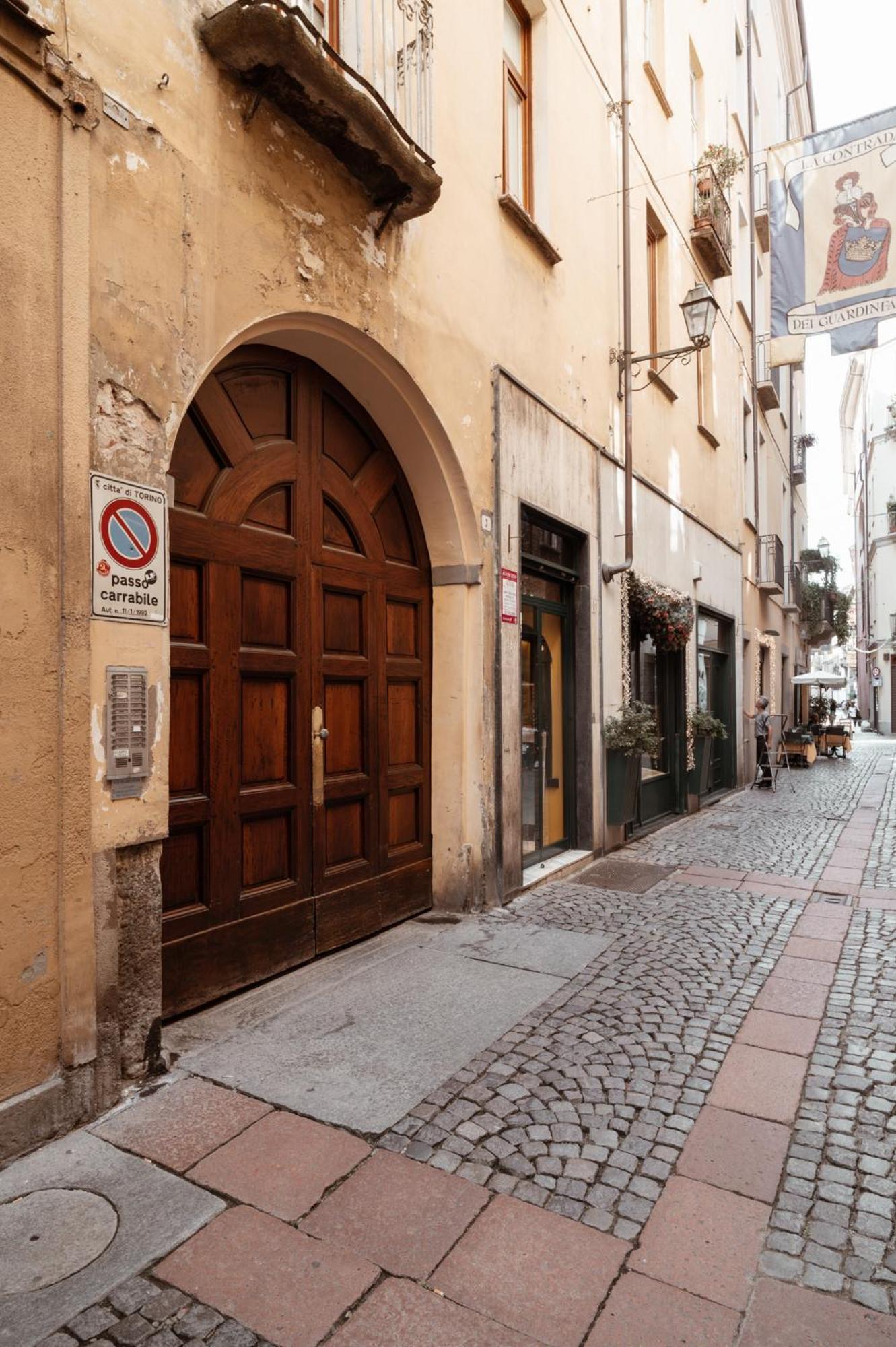 Mercanti Modern Flat - Balcony - Torino Centro Exterior photo