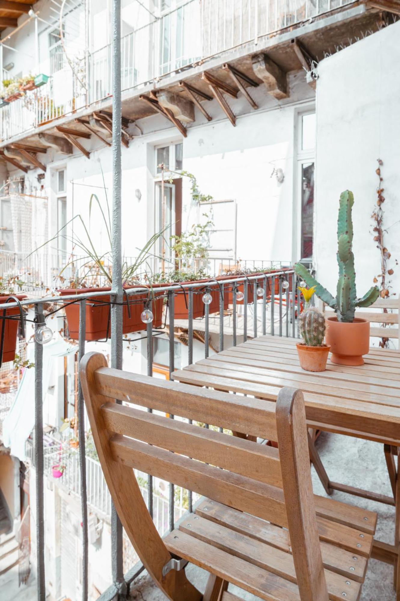 Mercanti Modern Flat - Balcony - Torino Centro Exterior photo