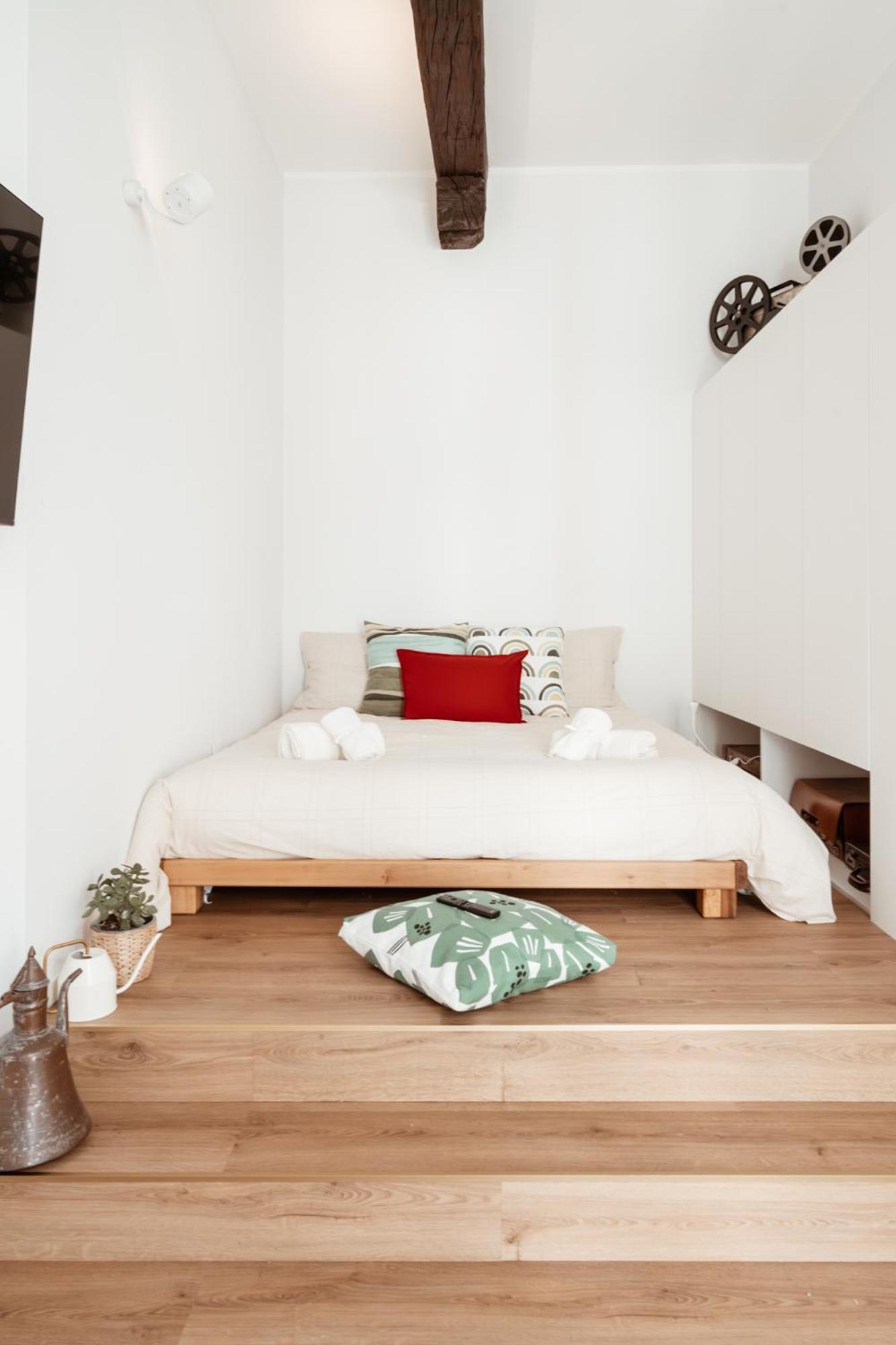 Mercanti Modern Flat - Balcony - Torino Centro Exterior photo